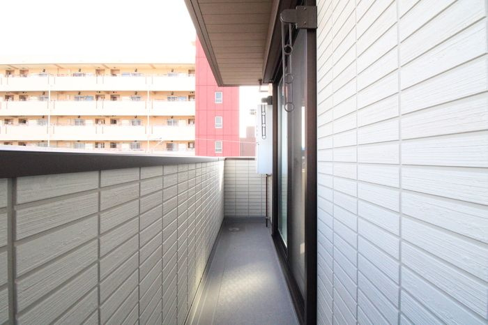D-ROOM板付のバルコニー
