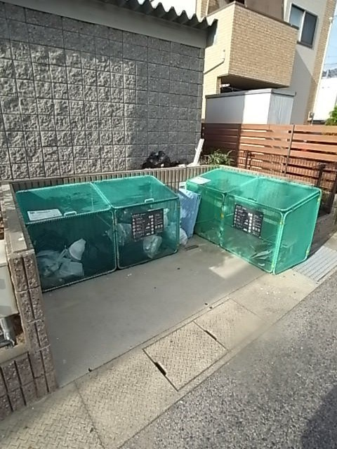 レオパレスシャンテの外観