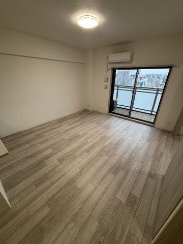 ＭＡＸＩＶ尼崎の居間・リビング