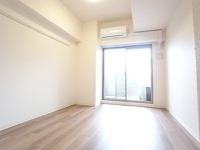 プレサンス三宮ポルトの寝室
