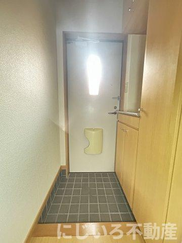 シャン・ド・フルールAの玄関