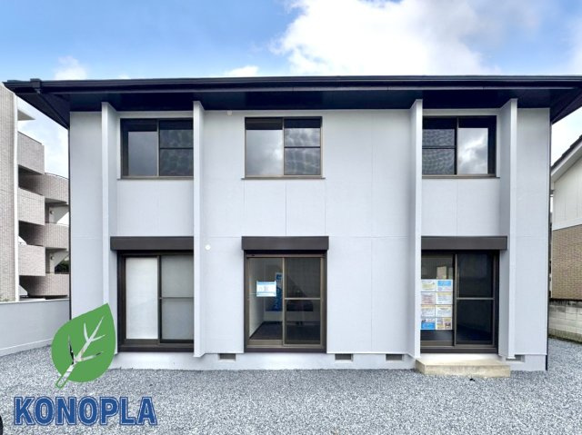 【中古戸建】高崎市新町の外観|■外観｜閑静な住宅街で始める新しい暮らし♪開放的な毎日をあなたへ(^^♪