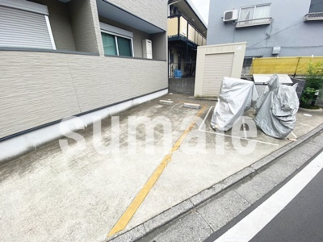 イーストヴィレッジの駐車場|駐車場です☆