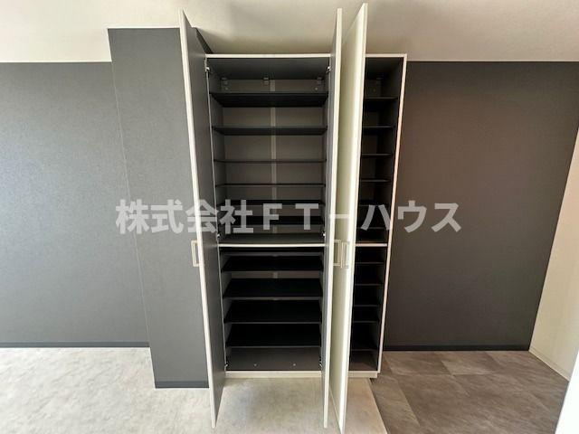 ピュアハイツの玄関