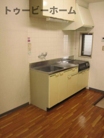 煉瓦館15のキッチン|画像は同物件別室になります。