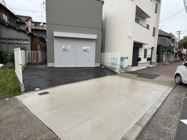深江南3丁目倉庫の駐車場
