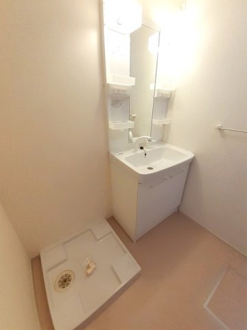 プリムローズ　南浜Ｂの洗面所|使いやすい洗面所です