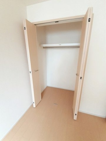 プリムローズ　南浜Ｂの収納|専用の収納スペースです