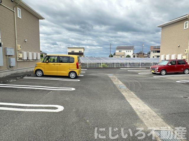 サニープレイスAの駐車場