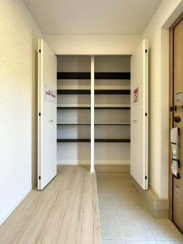 大村市原口町第3　3号棟の収納