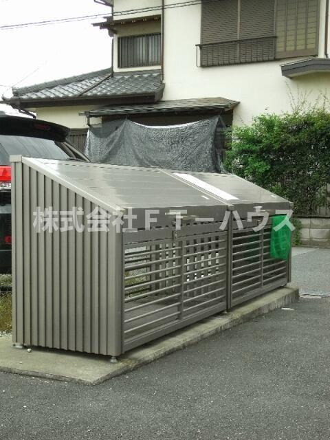 クラストフィールドの設備