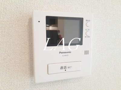 【セキュリティ】 | サンラティエⅢ | モニター付きインターフォンです。