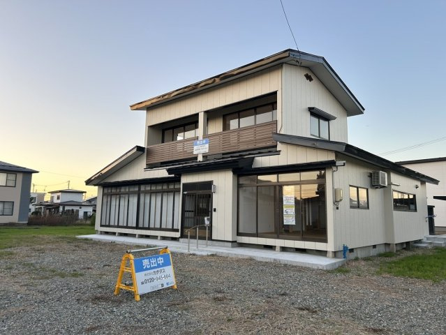 【外観】 | 大仙市大曲戸巻町　戸建て | 【リフォーム済】価格には消費税を含みます。自社物件につき随時ご案内可能。内覧希望の方はお電話ください。