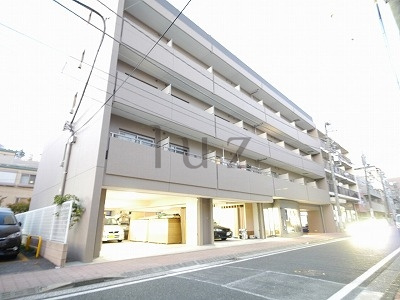 グランジュテ三ッ沢の外観