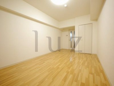 グランジュテ三ッ沢の寝室|エアコン完備のお部屋です！