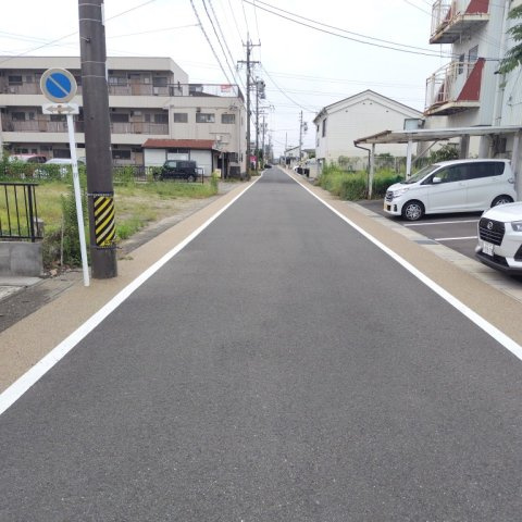 ６６３００　岐阜市鏡島南１丁目土地の前面道路含む現地写真