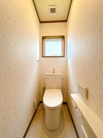 【トイレ】 | 大仙市小貫高畑字曽四川　戸建て | 【現況販売】1階トイレです。
