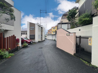 【前面道路含む現地写真】 | 本町田　古屋付き売地♪ | 前面道路