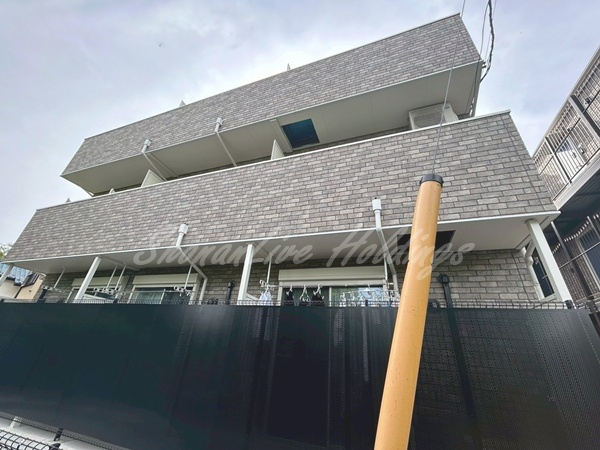 横浜市戸塚区戸塚町のアパートの外観