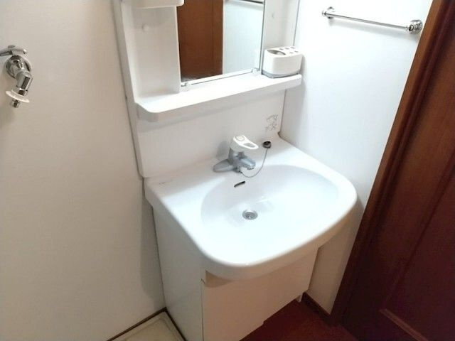 Apt.Annoの洗面所|忙しい朝には欠かせない洗面所です