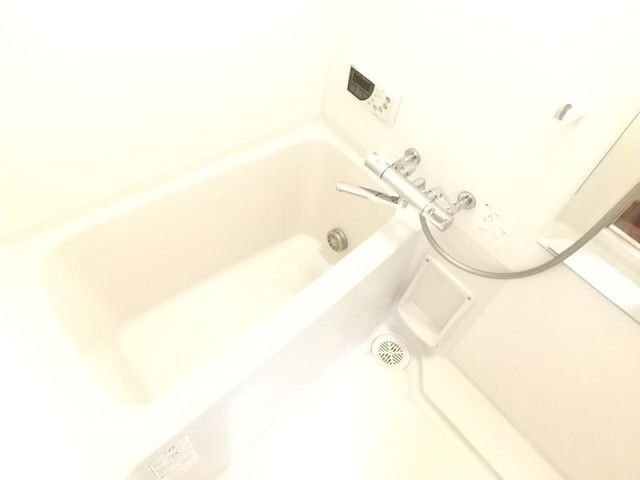 Apt.Annoの浴室|きれいなお風呂です