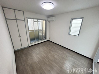 【寝室】