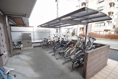 【その他共用部分】 | メイプルコート | 敷地内駐輪場完備