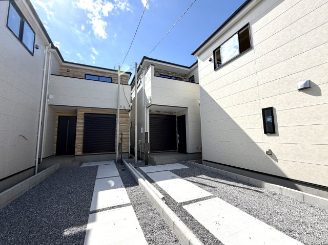 越谷市宮前６期１号棟ケイアイグレース　新築戸建の外観|飽きのこないシックな色合いでまとめた外観。耐久性・デザイン性を両立した質の高い仕上がりです。
