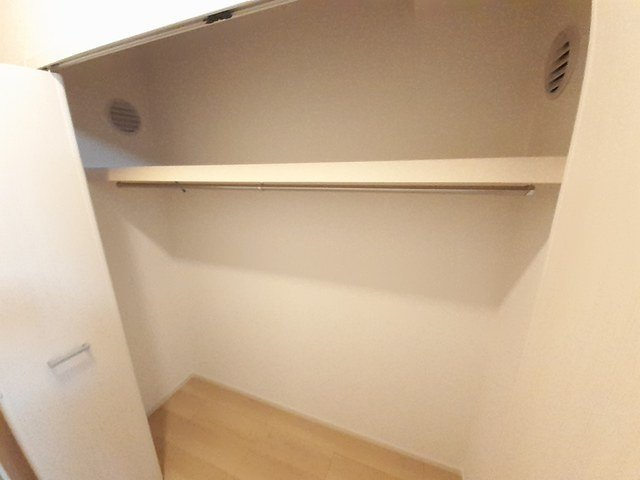 アンジュ　ド　ボヌール　香里園の収納|専用の収納スペースです