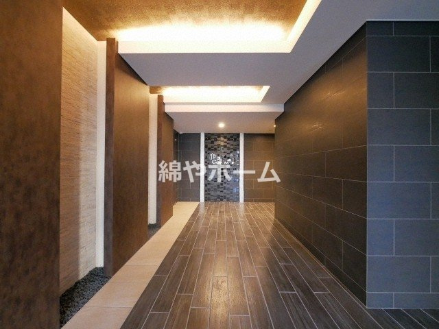 プレサンス上町台クレストのロビー|建物の内部です