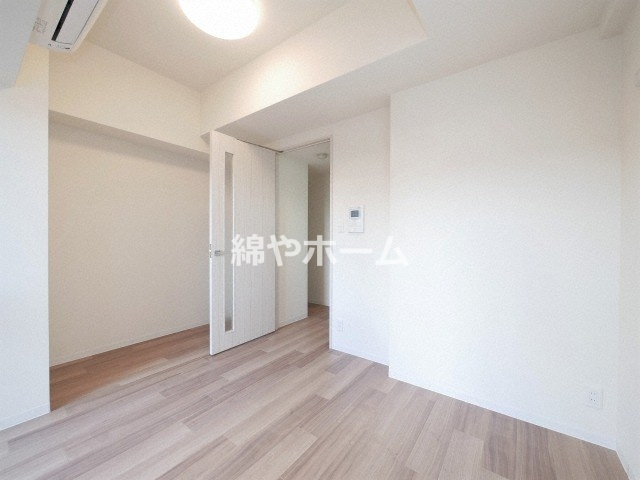 プレサンス上町台クレストの洋室|広々とした洋室です