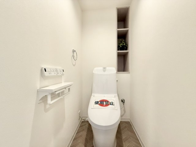 ステイツ雲雀丘花屋敷のトイレ