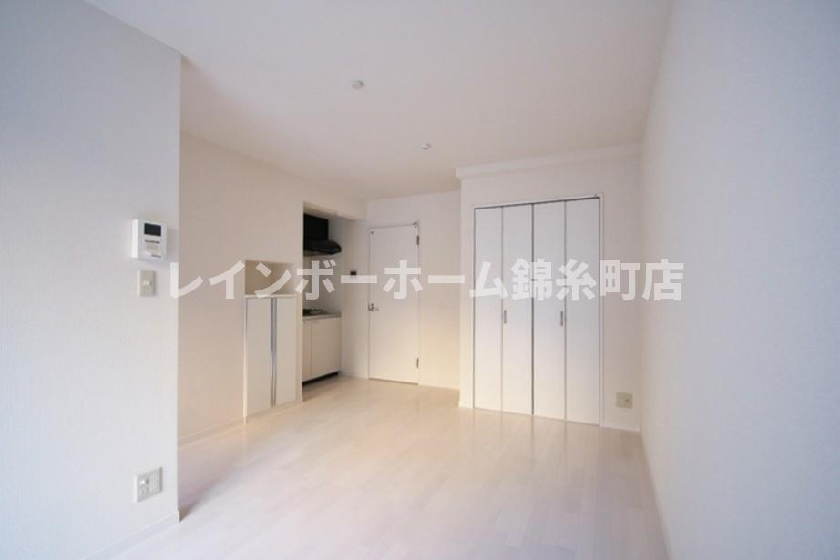 江戸川区南小岩８丁目のアパートの居間・リビング