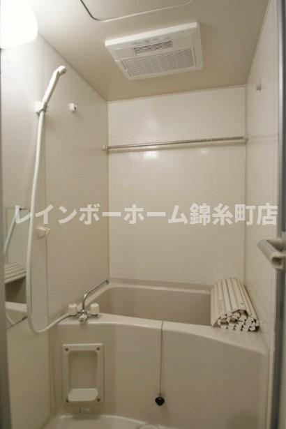 江戸川区南小岩８丁目のアパートの浴室