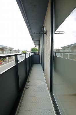 シャンポールながせＥ棟のバルコニー|※写真は別の部屋のものです。