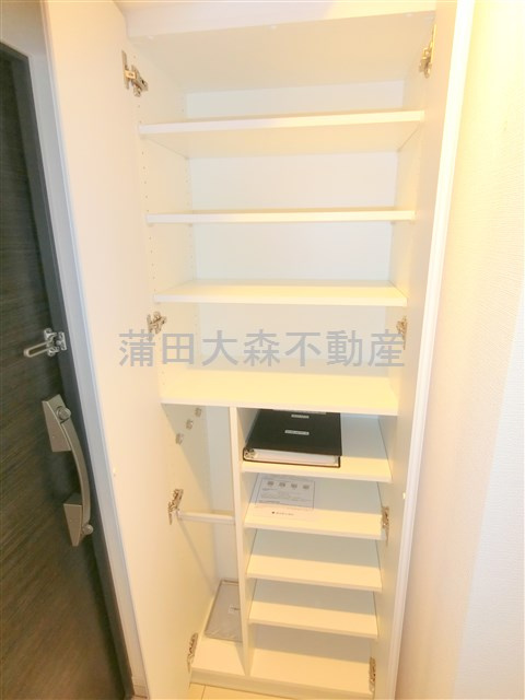 ティモーネ　プレミアム蒲田の収納|玄関収納