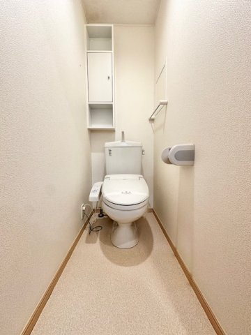 スターブルのトイレ|落ち着いた色調のトイレです