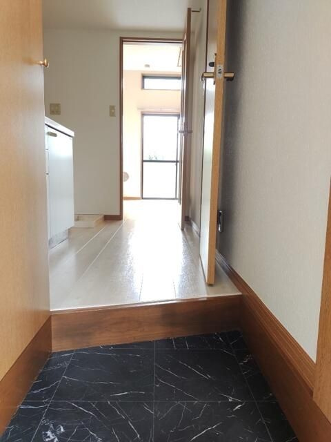 サンヴィアーレ一橋学園の玄関