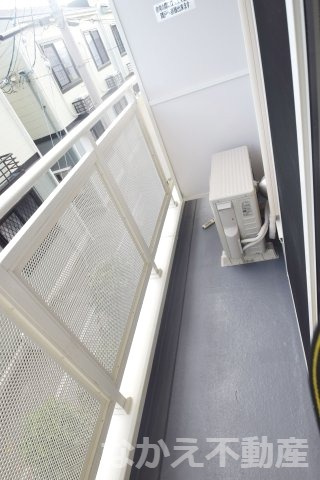 【バルコニー】 | 外からの目が気にならないバルコニーで洗濯物が干せます