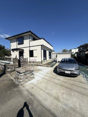 【現地画像あり】平塚市片岡　中古戸建　105.64坪の内装|土地105坪・建物45坪こだわりの4SLDK再生住宅（R8.9月）
小・中学校近く、コンビニ（徒歩６分）暮らしやすさもお墨付きですよ♪
ぜひご内見下さい。