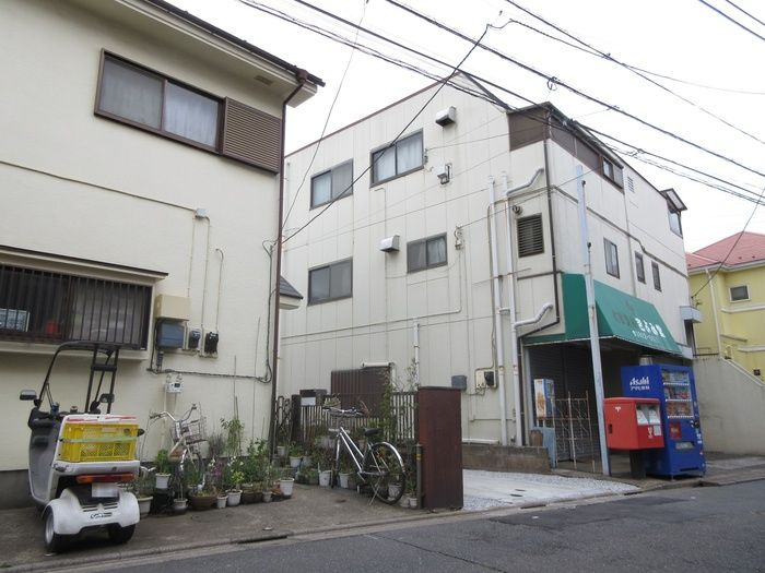 グラナーデ東大泉の周辺