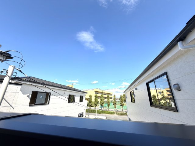 越谷市宮前６期３号棟ケイアイグレース　新築戸建の展望|空の表情の変化を一日中楽しめる気持ちの良い景色。四季折々の風情を存分に堪能できます。