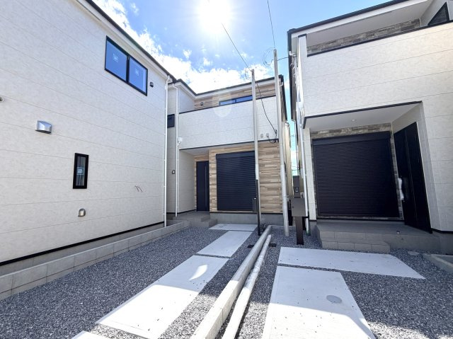 越谷市宮前６期３号棟ケイアイグレース　新築戸建の外観|全体的にやさしい色合いでまとめられた上品な外観。温かみのある雰囲気が住む人を優しく迎えます。