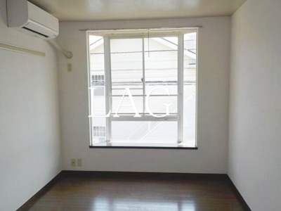 【居間・リビング】 | クローバーハイツ弁天 | 洋室のお部屋です。