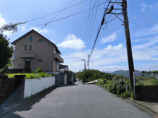 海見え！富士山・相模湾を臨むの前面道路含む現地写真|前面道路
