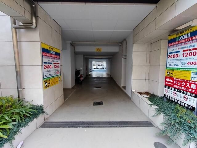 ＧＥＮＯＶＩＡ新宿早稲田ｇｒｅｅｎ　ｖｅｉｌのエントランス