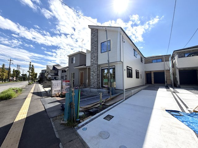 越谷市宮前６期４号棟ケイアイグレース　新築戸建の外観|外構工事と清掃を残すのみとなった完成直前物件。ご内覧の予約も随時受け付けております。