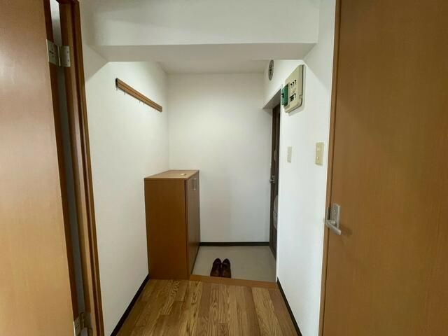松陰ハイツの玄関