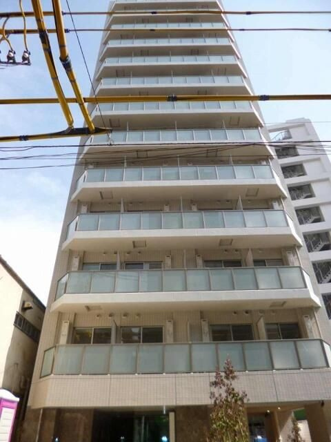 クレイシア巣鴨駅前の外観