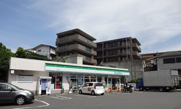 グリシーヌ・ボワの周辺|ファミリーマート下永谷店まで750m